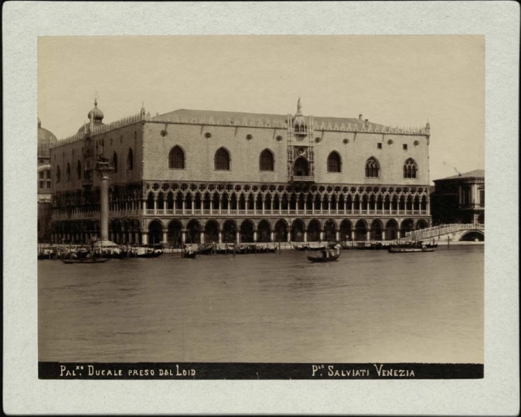 Palazzo Ducale preso dal Loid