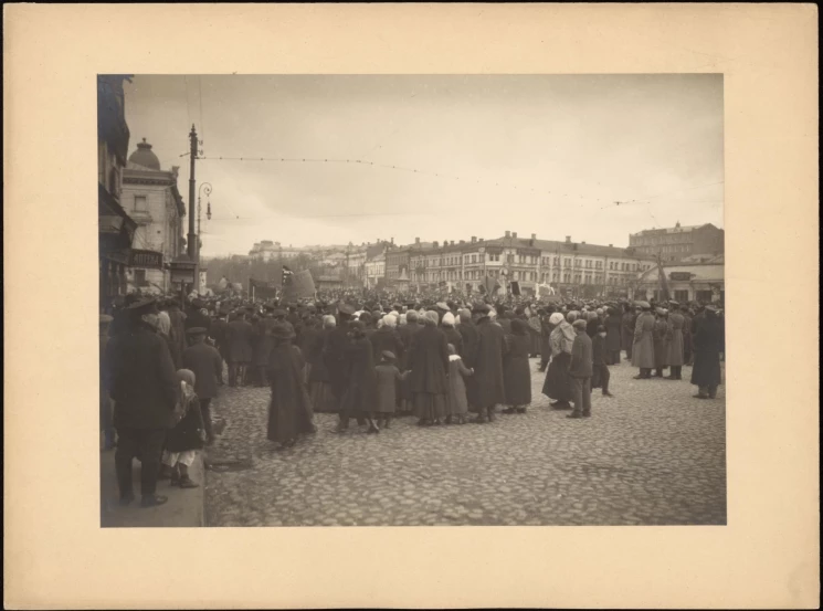 Москва в дни Февральской революции и празднования 1 мая. Праздник 1-го мая в Москве. Сбор организаций на Трубной площади