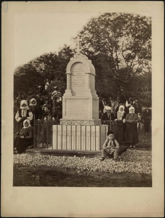 Братская могила воинам 131-го Пехотного Тираспольского полка поручику Григорию Федорову и прапорщику Павлу Криницкому, павшим в бою с турками 30 ноября 1877 года при селе Трестеник