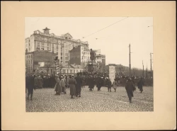 Москва в дни Февральской революции и празднования 1 мая. Праздник 1-го мая в Москве. Первомайский митинг у памятника Пушкину