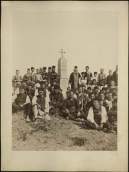 Братская могила нижних чинов 101 Пехотного Пермского полка, убитых в сражении с турками 9 сентября 1877 года при деревне Чаиркиой