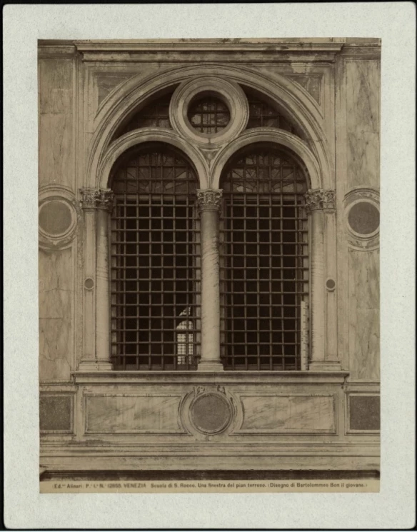 Venezia. Scuola di S. Rocco. Una finestra del pian terreno (Disegno di Bartolommeo Bon il giovane.)